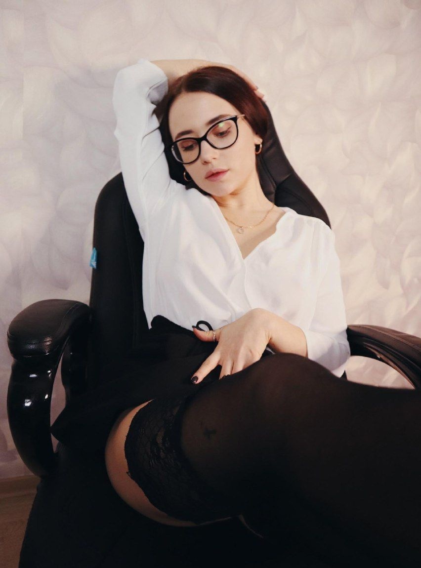 Яночка привлекальеная девушка из Ртищево цена от 3500 руб