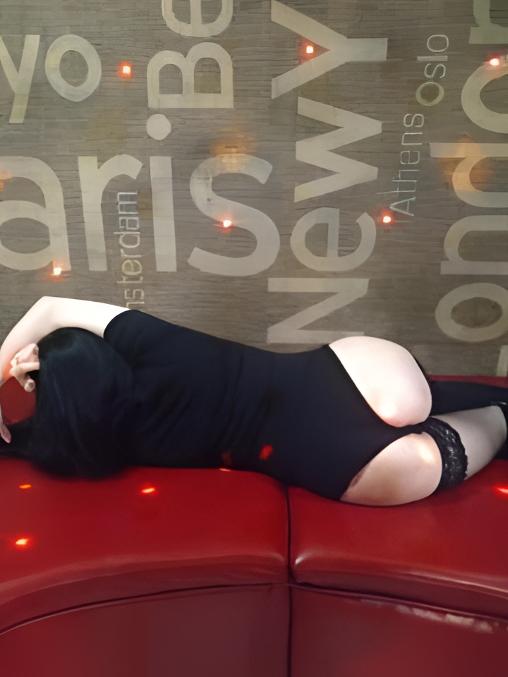 Индивидуалка Ивона, доступна для личного знакомства от 1500 руб