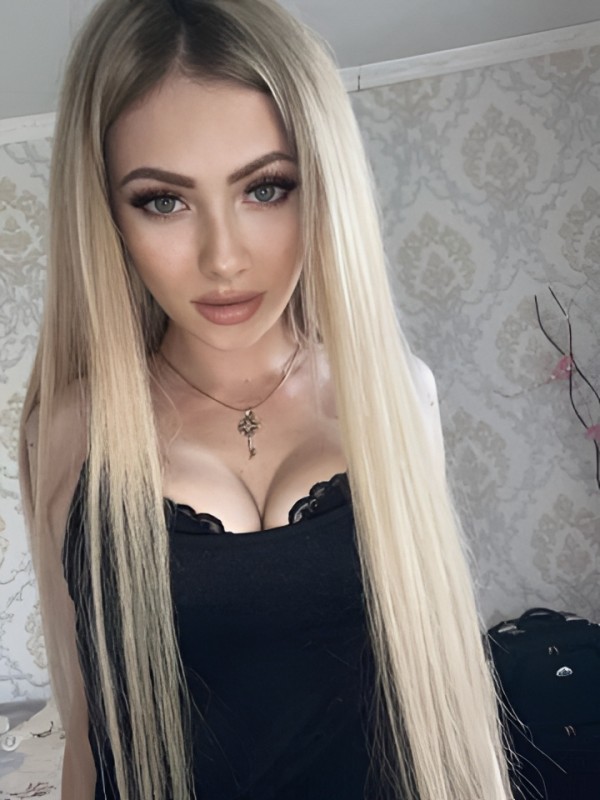 Юстина привлекательная девушка из Ртищево цена от 1500 руб