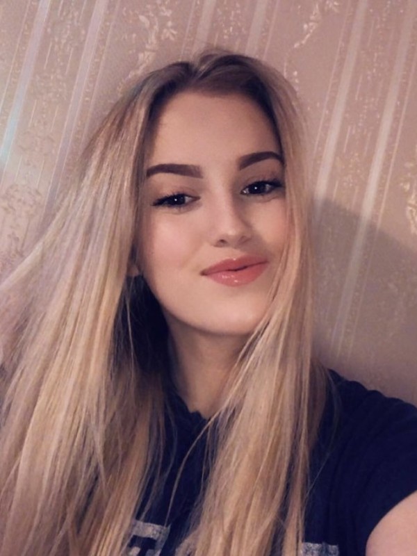 Ася привлекательная девушка из Ртищево цена от 3500 руб